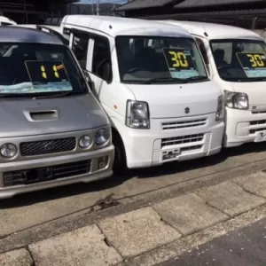 中古車販売のサムネイル